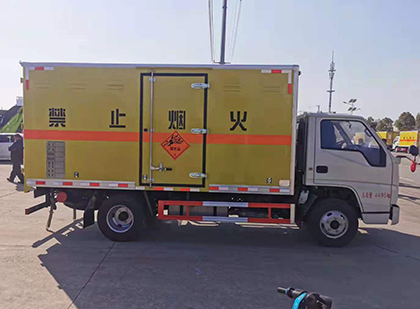鄞州爆破器材运输车