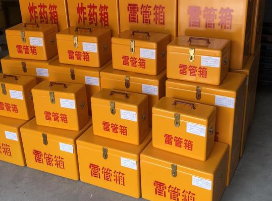 鄞州玻璃钢雷管箱的使用寿命一般是多少？